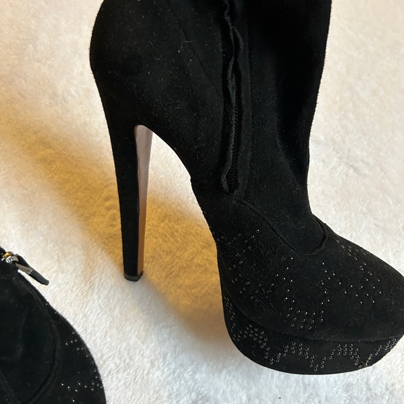 ALAIA Platform Suede Black Bootie. So high! - Picture 3 of 9